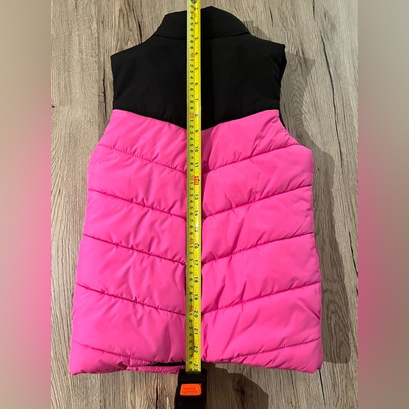 Vest - Picture 5 of 7